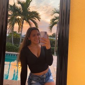 Meet your Posher, Olivia